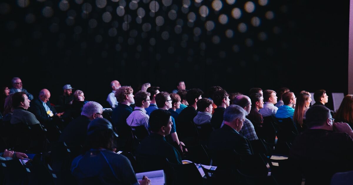 The Real Cost of Exhibiting at a Trade Show (Complete Breakdown)